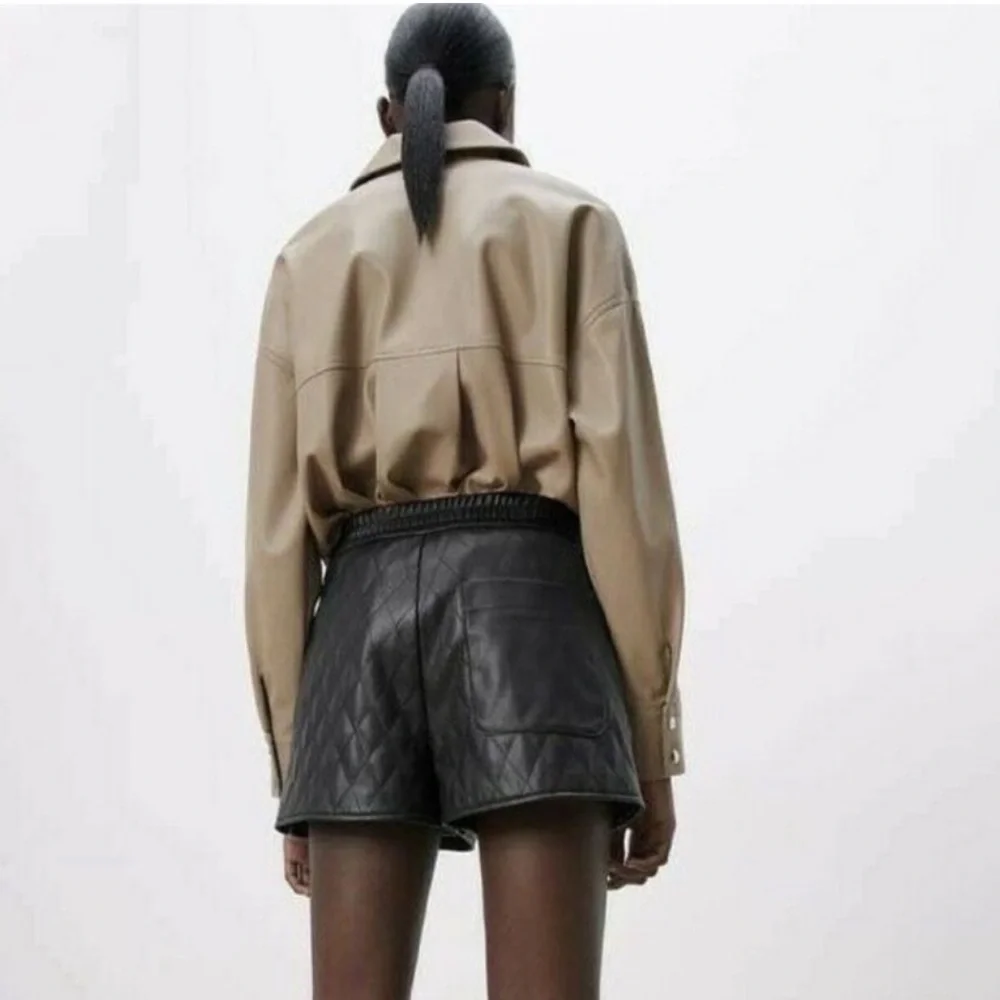 ZARA Faux Leather Quilted Shorts - Picture 5 of 15
